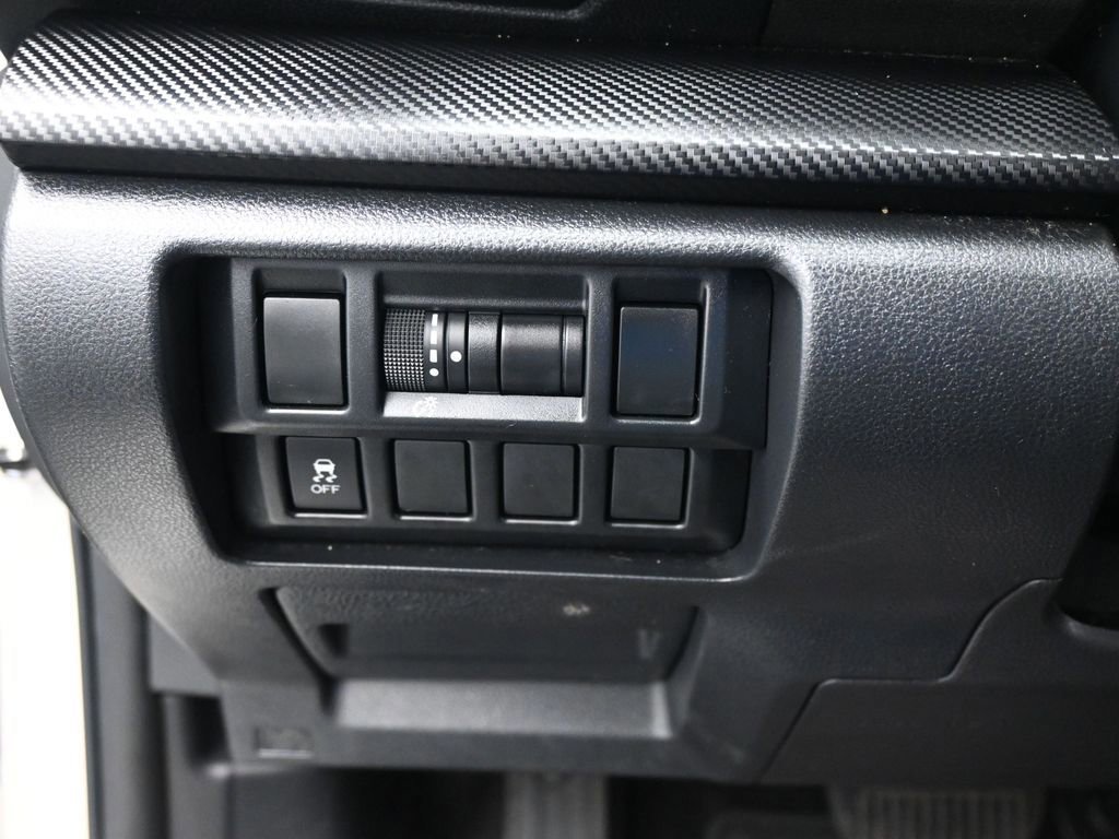 Used 2018 Subaru Crosstrek 2.0i Premium image 40