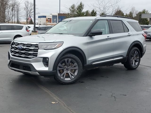 Certified 2025 Ford Explorer Active w/ Active Comfort Package AWD/4WD image 38