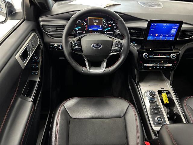 Certified 2023 Ford Explorer ST-Line AWD/4WD image 18