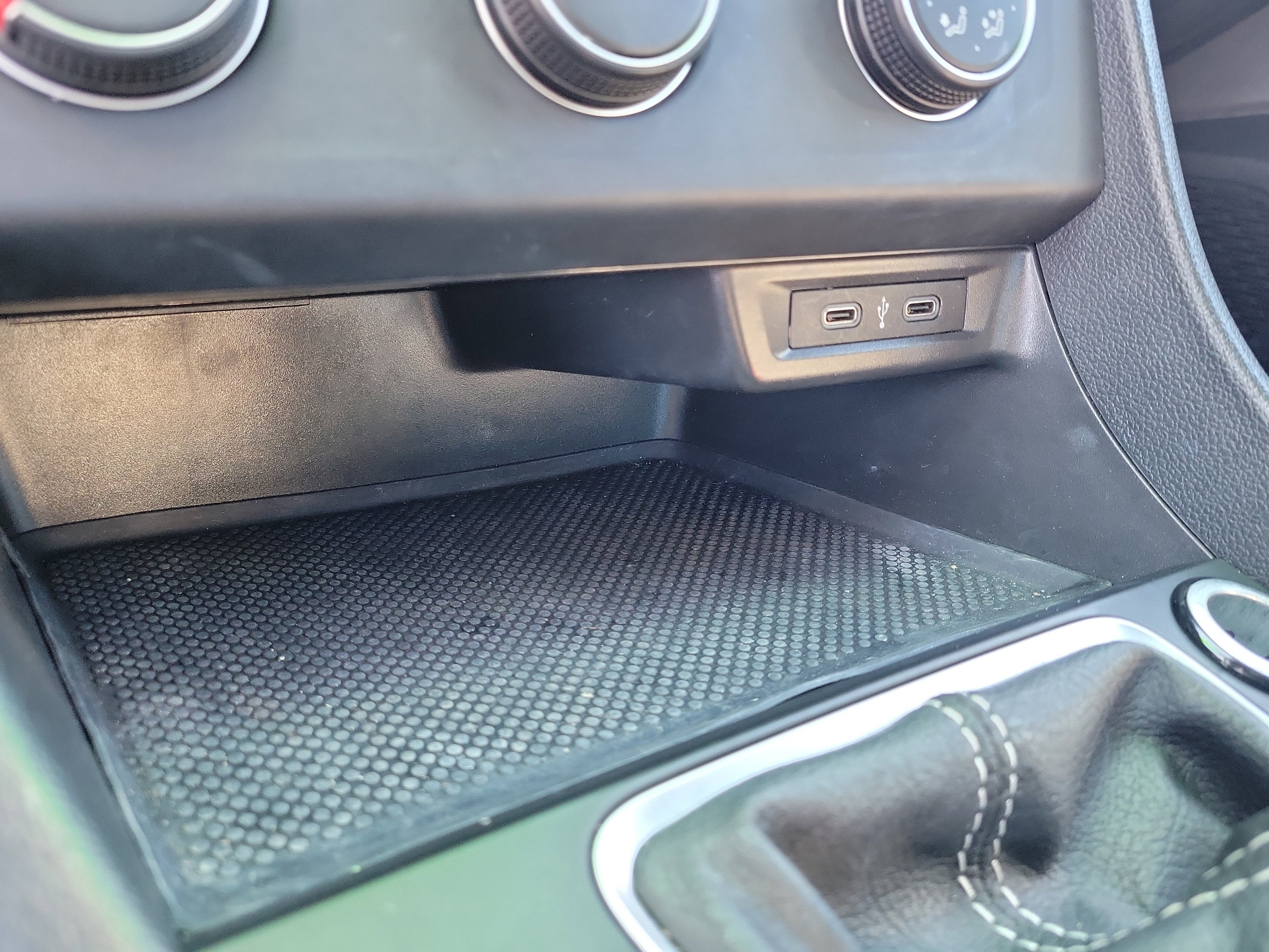 Used 2023 Volkswagen Jetta Sport image 31