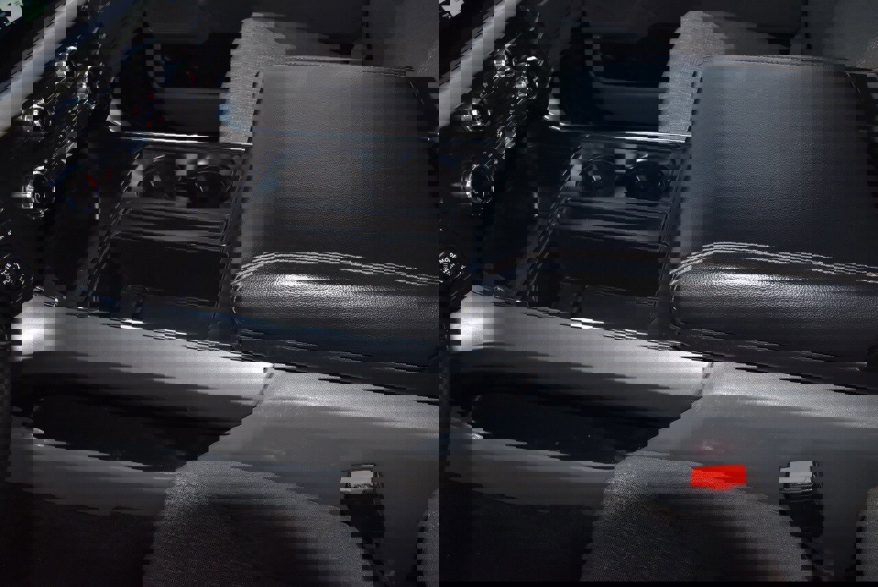 Certified 2022 Ford F150 XLT w/ Equipment Group 302A High image 31