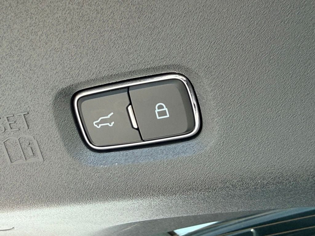 Certified 2025 Ford Expedition Tremor AWD/4WD image 39