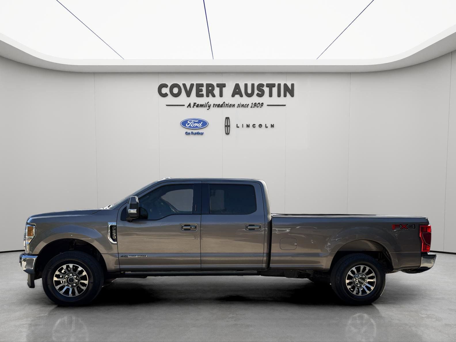 Certified 2022 Ford F250 Lariat w/ Lariat Ultimate Package image 2