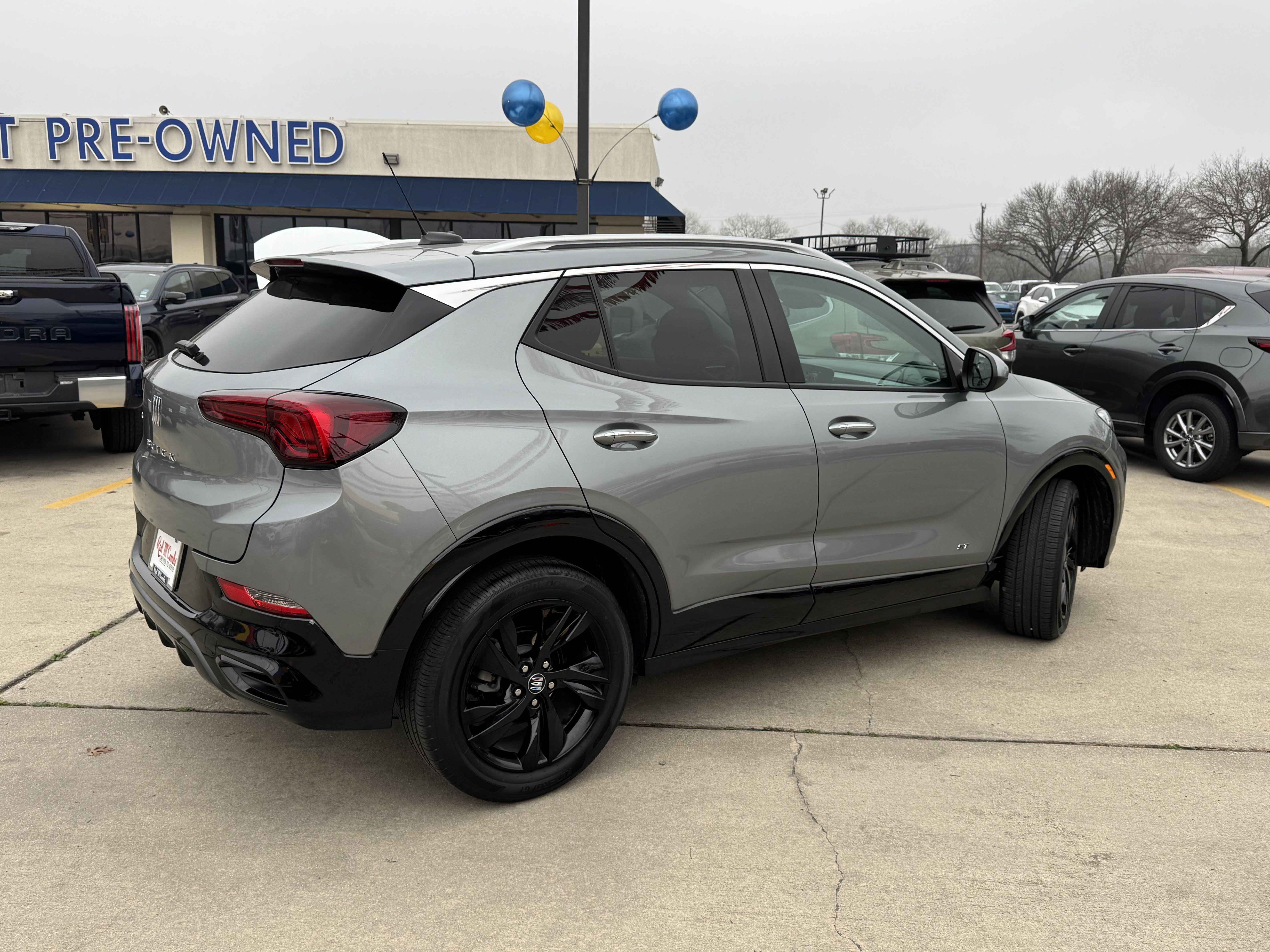 Used 2025 Buick Encore GX Sport Touring w/ Comfort Package image 4