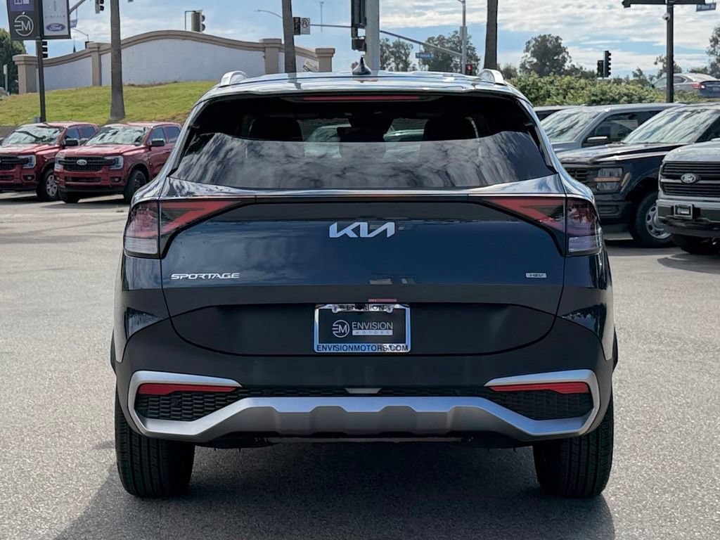 Used 2025 Kia Sportage EX AWD/4WD image 7