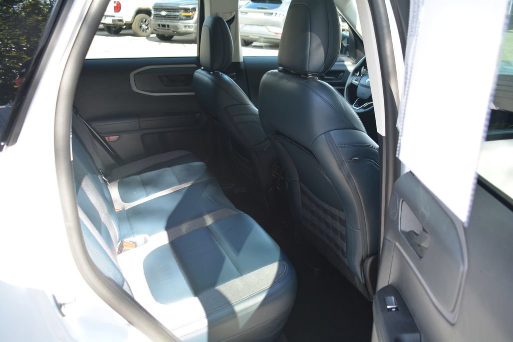Certified 2022 Ford Bronco Sport Outer Banks w/ Tech Package AWD/4WD image 21