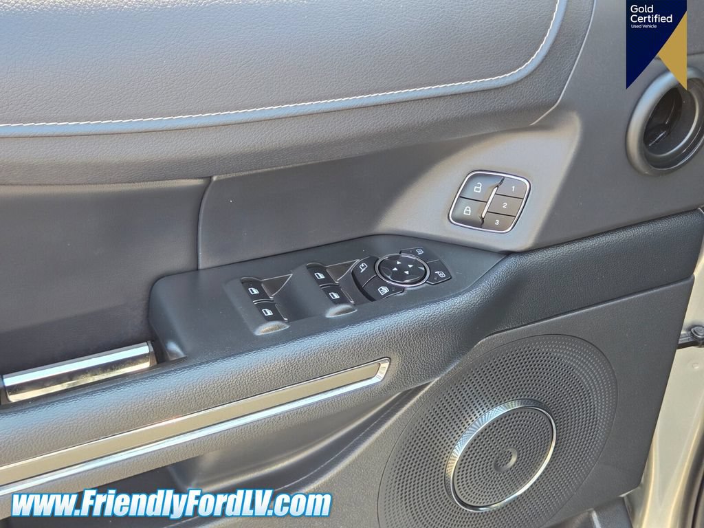 Certified 2024 Ford Expedition XLT RWD image 18