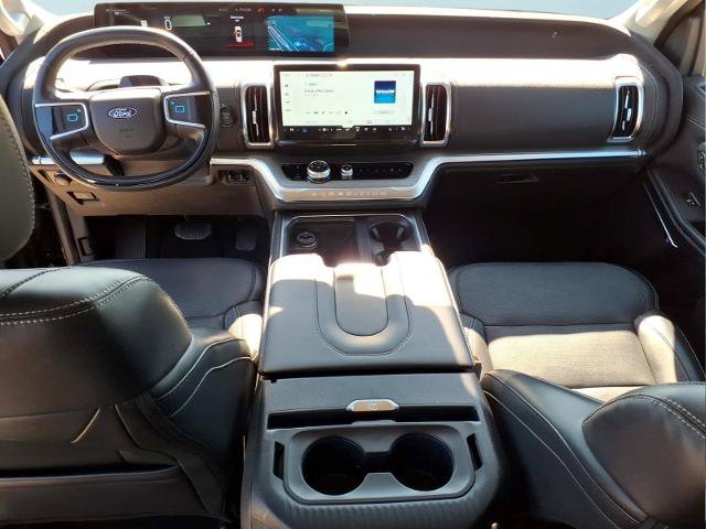 Certified 2025 Ford Expedition Platinum w/ Driver's Package AWD/4WD image 3