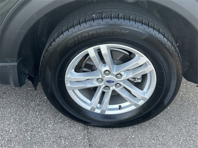 Certified 2023 Ford Explorer XLT image 5