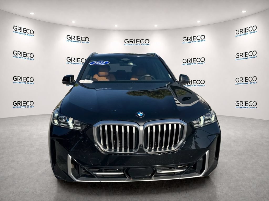 Used 2024 BMW X5 xDrive40i w/ Premium Package AWD/4WD image 2