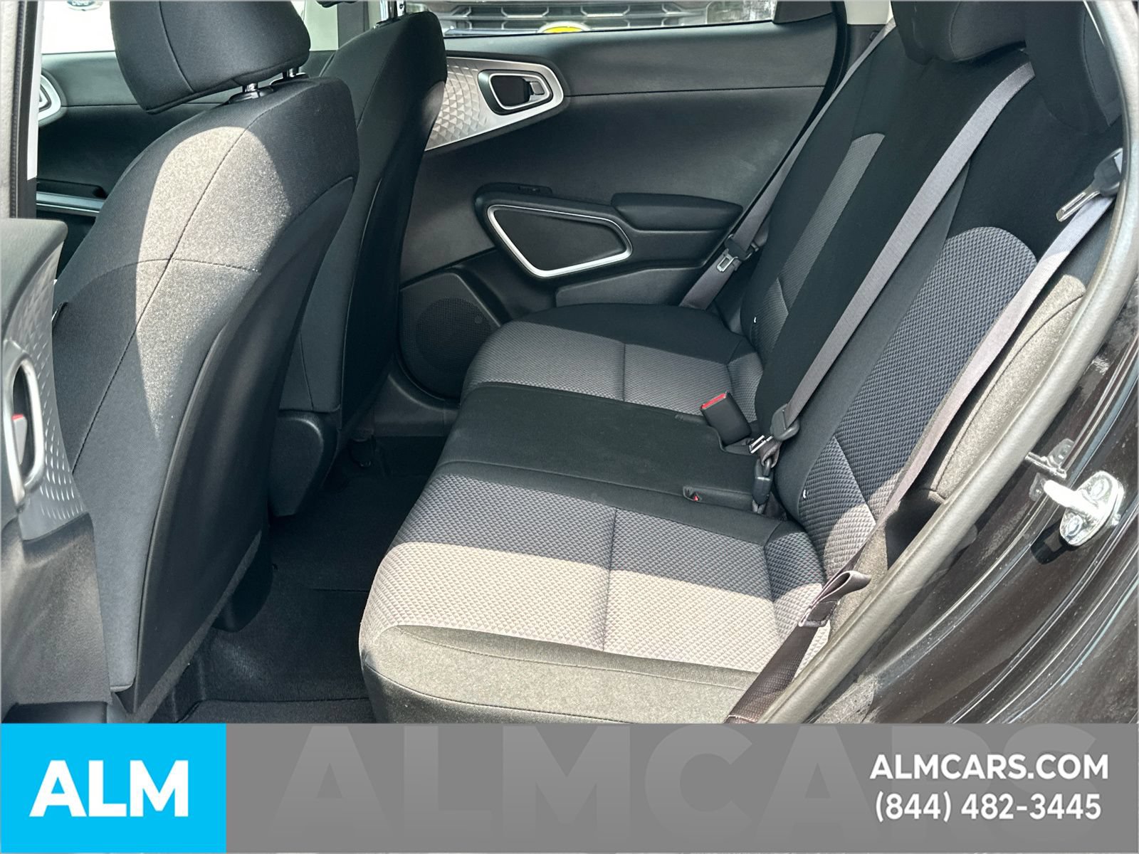 Used 2025 Kia Soul LX w/ LX Technology Package FWD image 23
