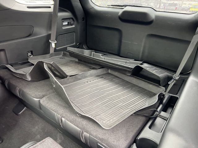 Certified 2023 Ford Explorer ST-Line w/ Class IV Trailer Tow Package image 25