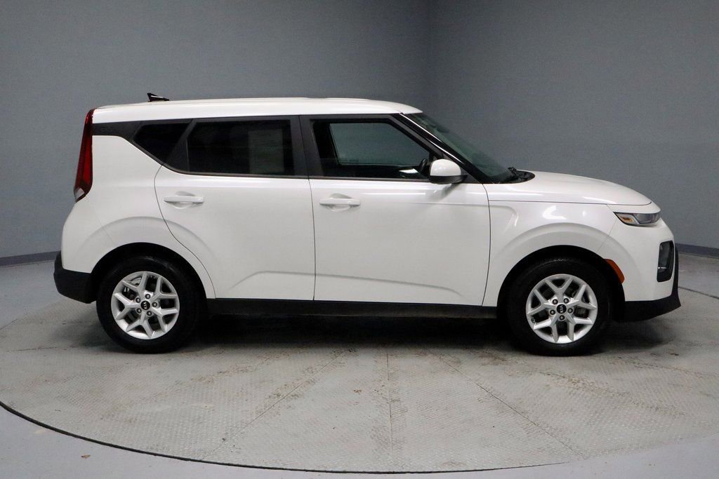 Used 2021 Kia Soul S image 6