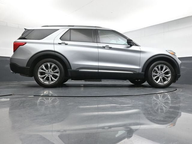 Certified 2023 Ford Explorer Limited w/ Equipment Group 301A RWD image 35