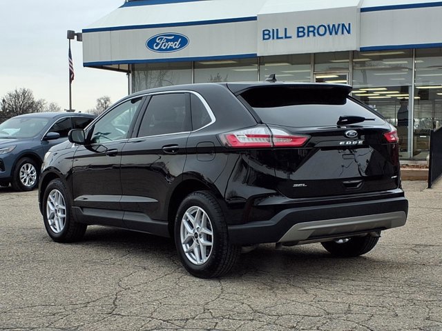 Certified 2024 Ford Edge SEL w/ Convenience Package image 3