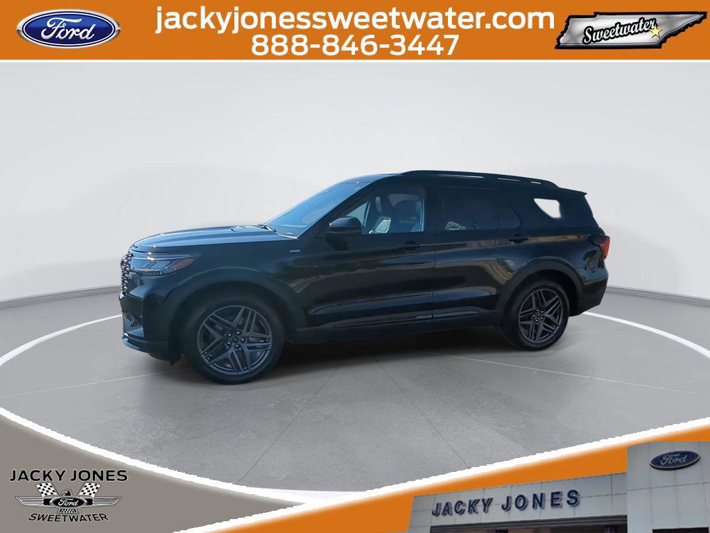 Certified 2025 Ford Explorer ST-Line w/ Premium Package image 3