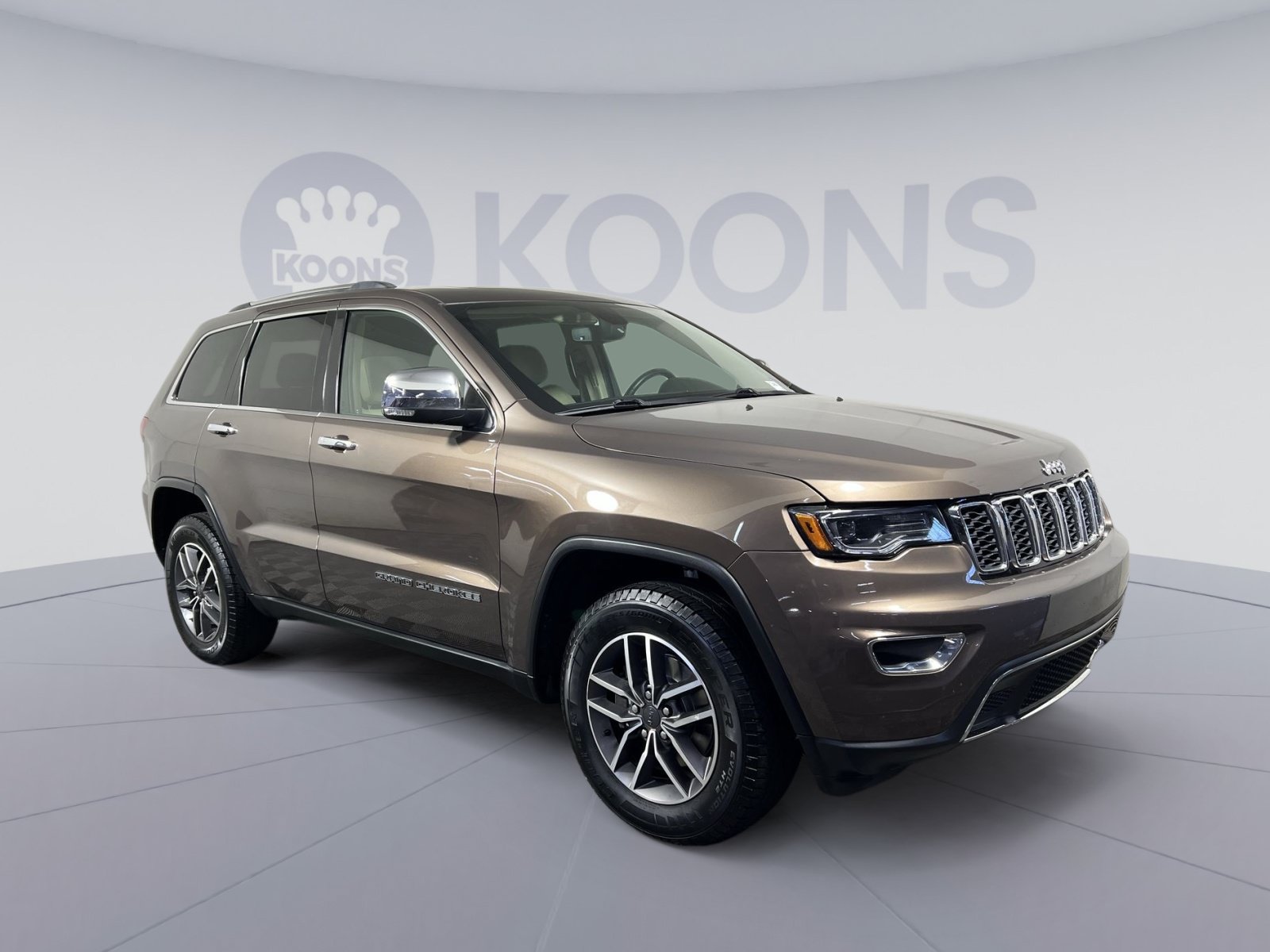 Used 2020 Jeep Grand Cherokee Limited w/ Premium Lighting Group AWD/4WD image 2