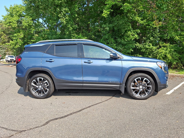 Used 2024 GMC Terrain SLT w/ Infotainment Package II AWD/4WD image 12
