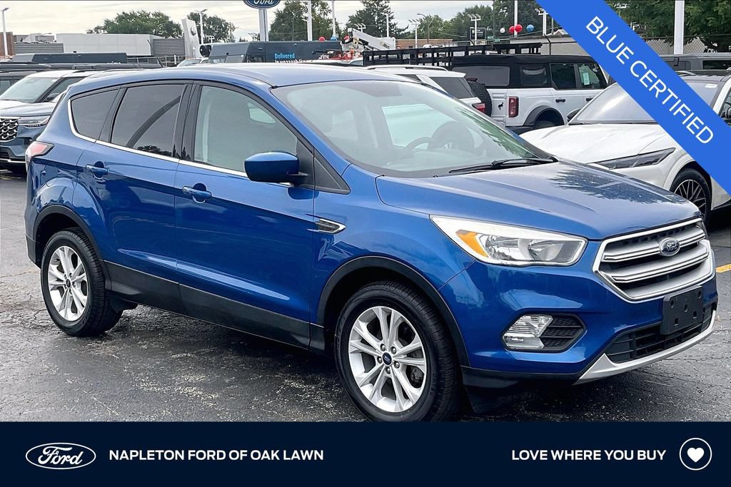 Certified 2017 Ford Escape SE FWD image 1
