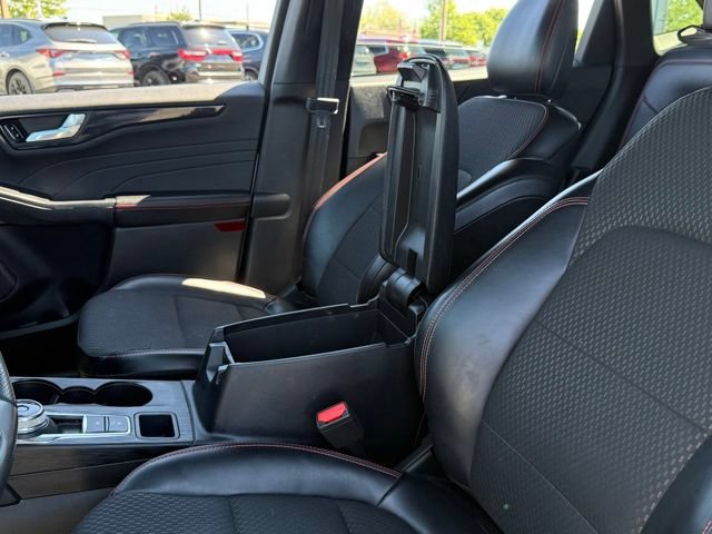 Certified 2023 Ford Escape ST-Line w/ Tech Pack #1 AWD/4WD image 29