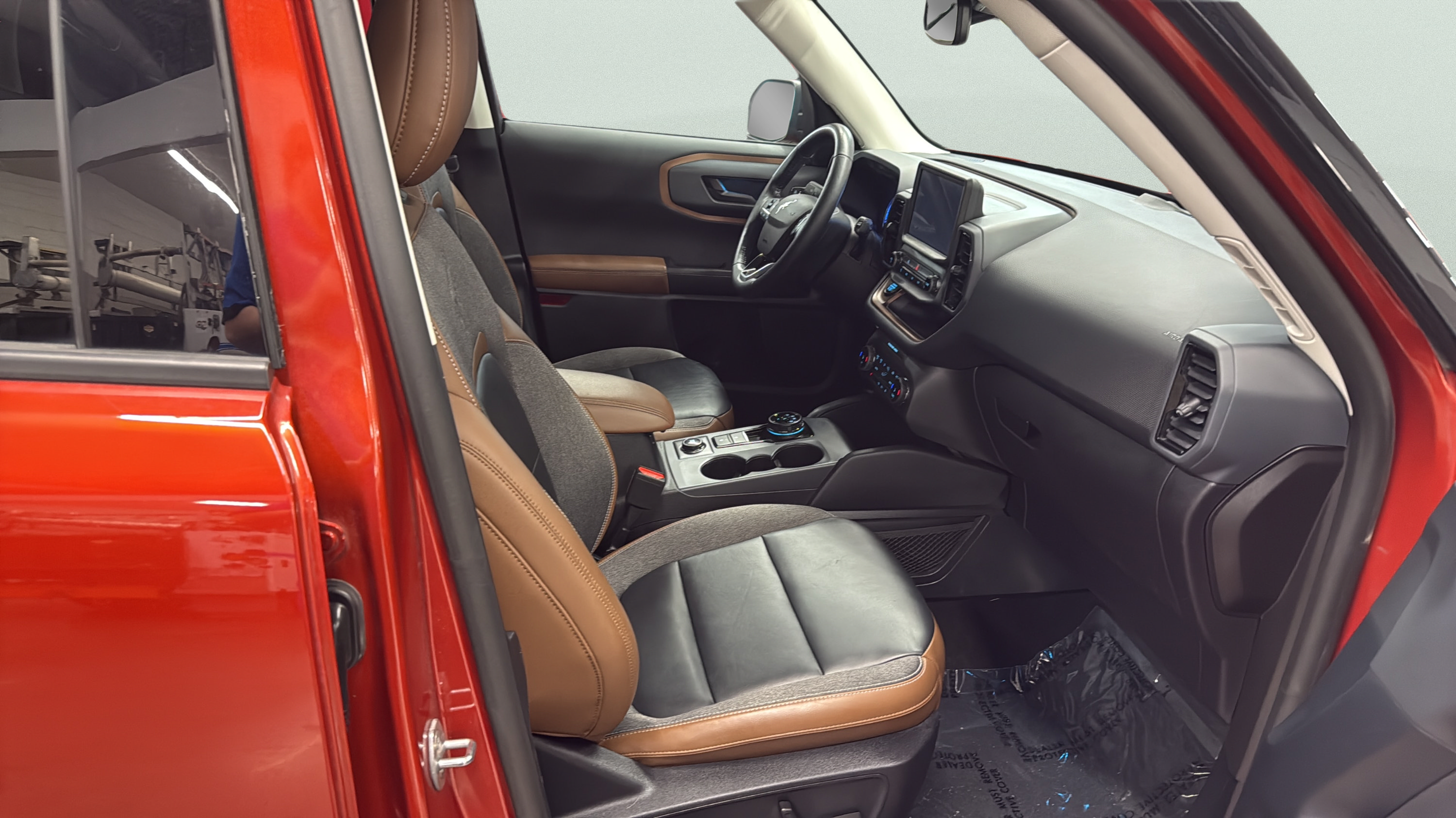 Certified 2023 Ford Bronco Sport Outer Banks AWD/4WD image 17