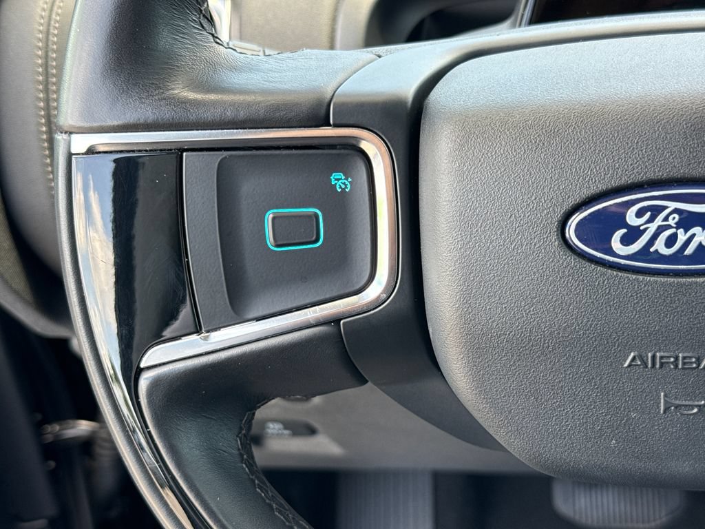 Certified 2025 Ford Expedition Platinum AWD/4WD image 18