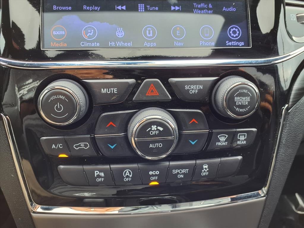 Used 2020 Jeep Grand Cherokee Altitude image 21