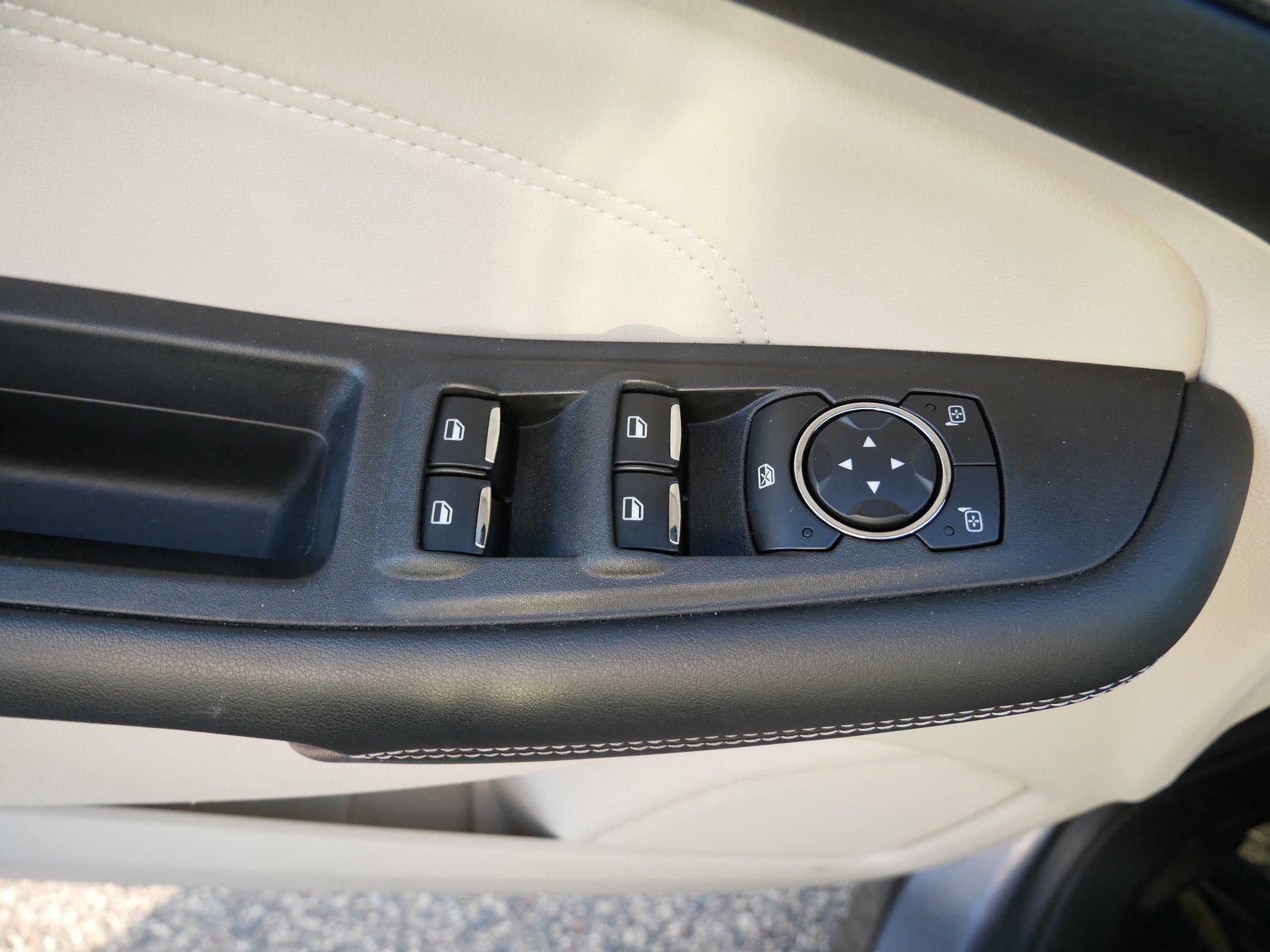 Certified 2021 Ford Edge Titanium w/ Cargo Accessory Package image 20