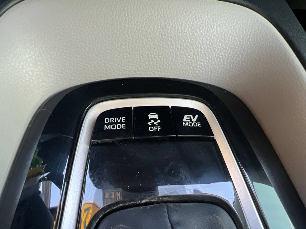 Used 2024 Toyota Corolla LE FWD image 27