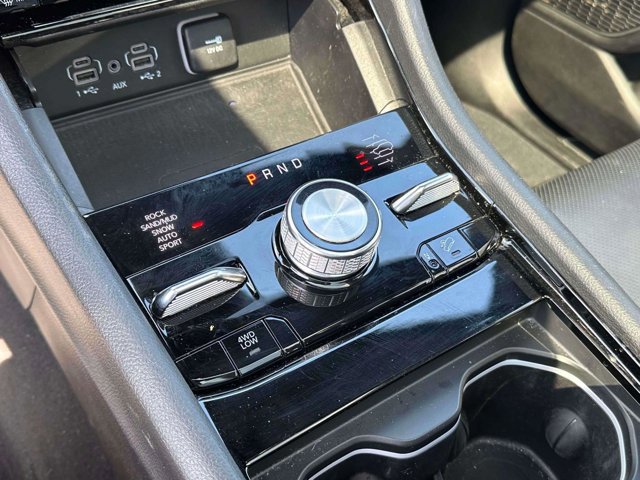 Used 2023 Jeep Grand Cherokee Overland w/ Luxury Tech Group IV image 32