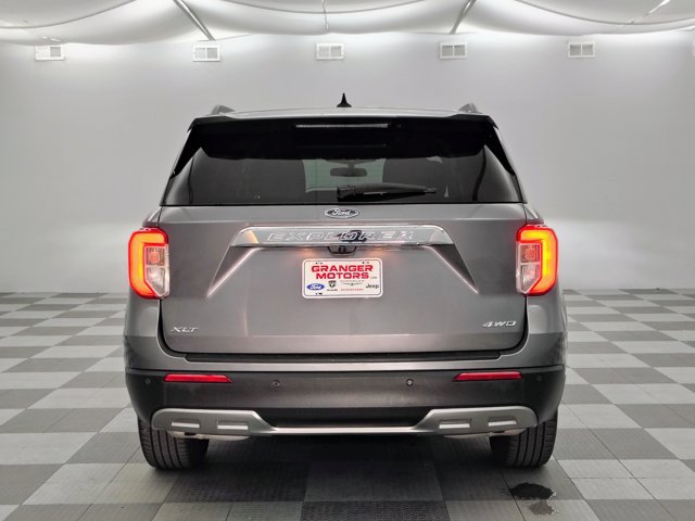 Certified 2024 Ford Explorer XLT w/ Equipment Group 202A AWD/4WD image 9