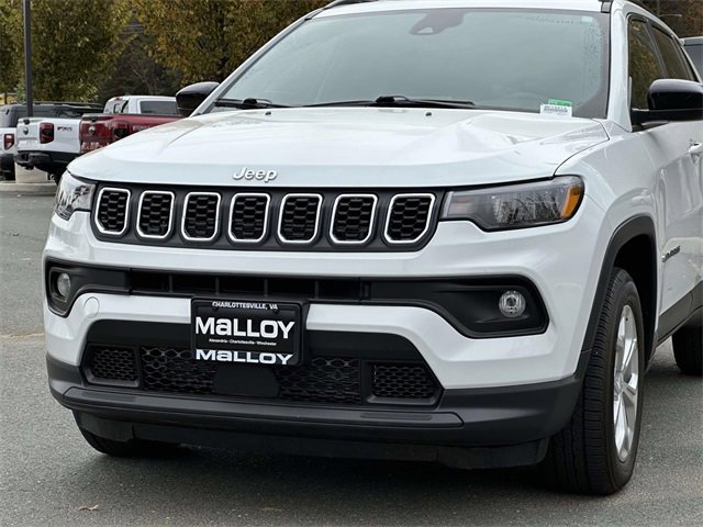 Used 2024 Jeep Compass Latitude image 6