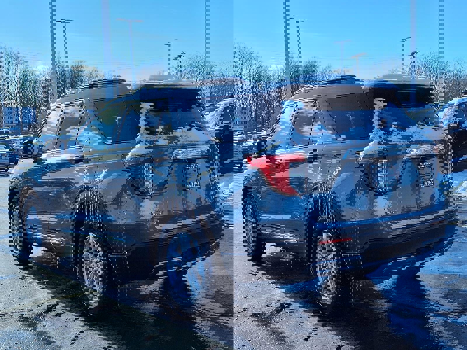 Certified 2022 Ford Explorer XLT w/ Equipment Group 202A image 2