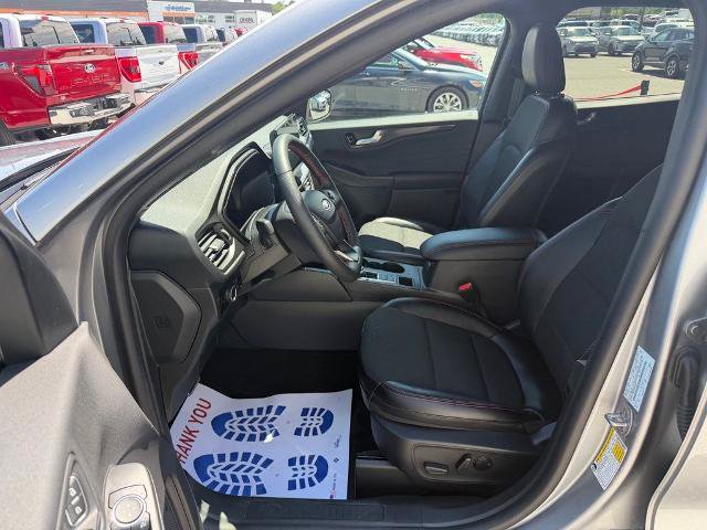Certified 2024 Ford Escape ST-Line w/ Tech Pack #1 AWD/4WD image 11