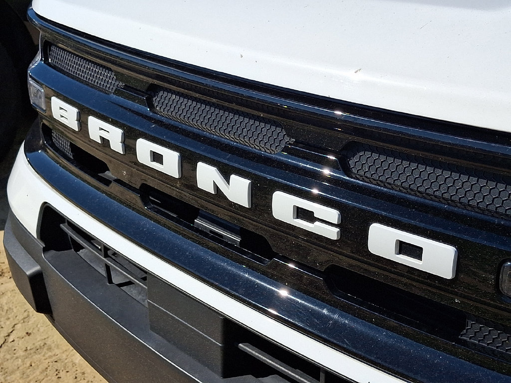 Certified 2023 Ford Bronco Sport Outer Banks w/ Tech Package AWD/4WD image 4