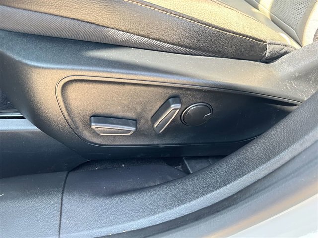 Certified 2020 Ford Escape Titanium image 18