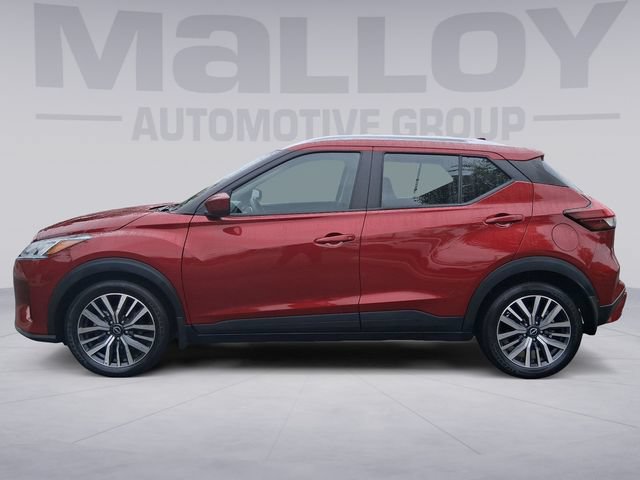 Used 2023 Nissan Kicks SV FWD image 2