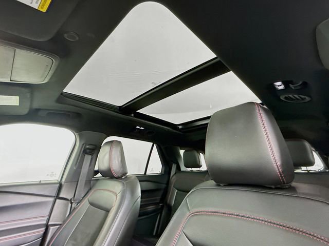 Certified 2023 Ford Explorer ST-Line w/ Class IV Trailer Tow Package image 24