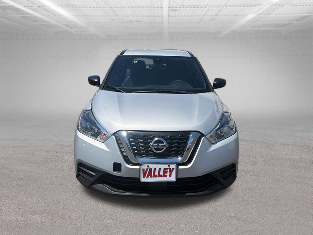 Used 2020 Nissan Kicks S FWD image 3