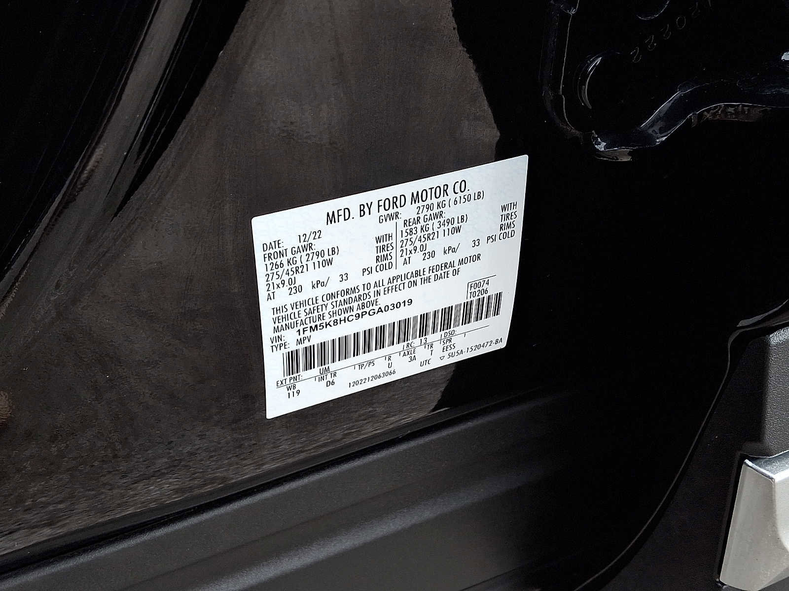 Certified 2023 Ford Explorer Platinum w/ Technology Package image 30