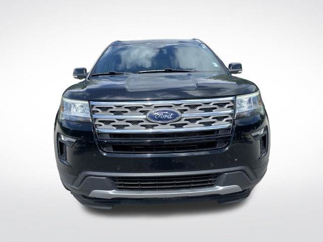 Certified 2018 Ford Explorer XLT w/ Equipment Group 202A FWD image 3