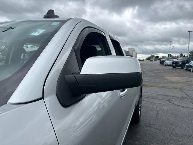 Used 2019 Chevrolet Silverado 1500 LT w/ All Star Edition AWD/4WD image 12