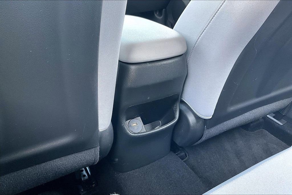 Used 2023 Hyundai Kona SEL w/ Cargo Package image 33