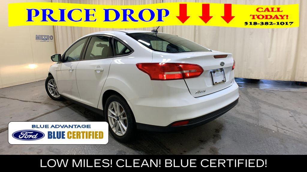 Certified 2017 Ford Focus SE FWD image 4