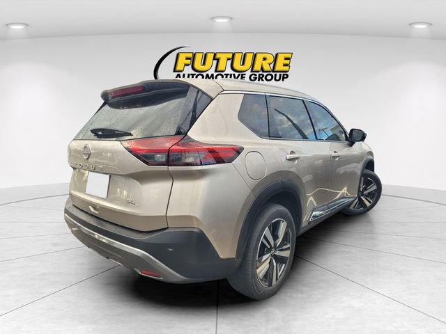 Used 2023 Nissan Rogue SL FWD image 3