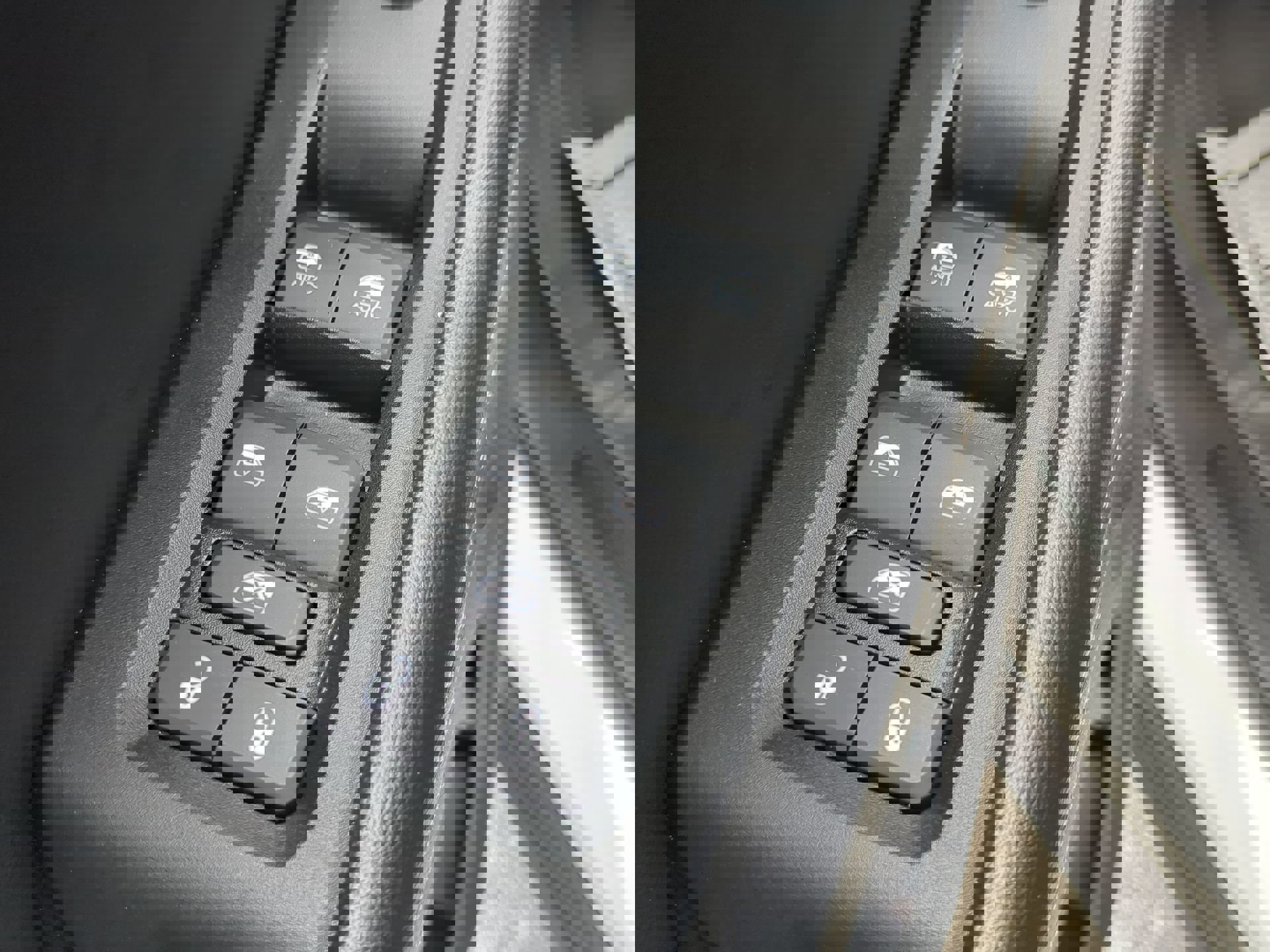 Used 2025 Jeep Grand Cherokee L Altitude image 47