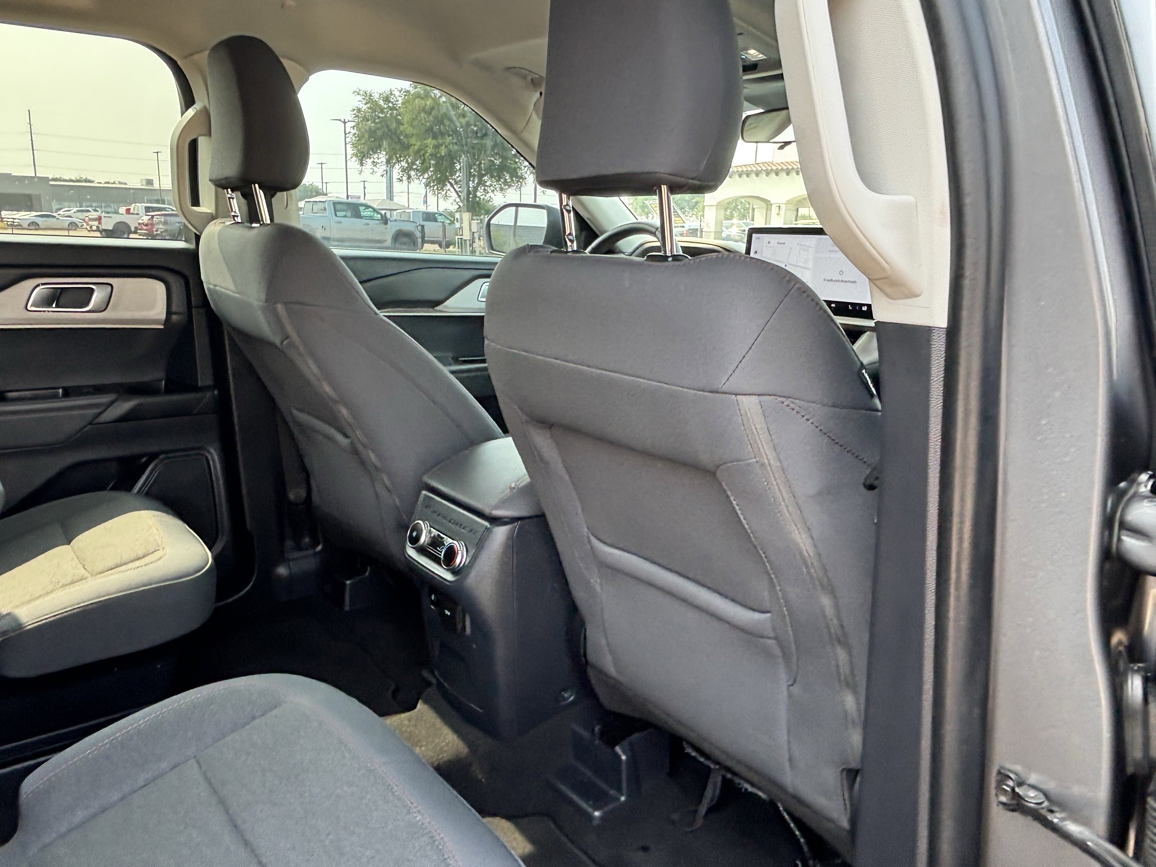 Certified 2025 Ford Explorer Active RWD image 25