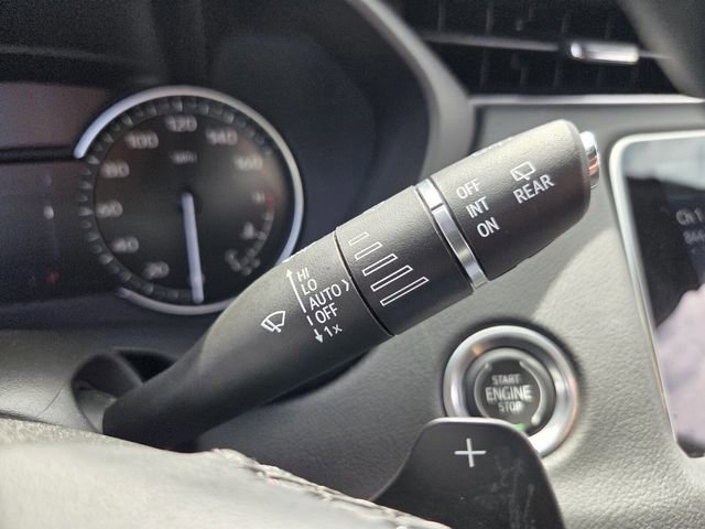 Used 2023 Cadillac XT4 Premium Luxury image 30