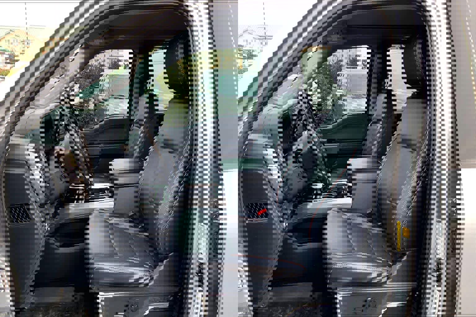 Certified 2023 Ford F250 Lariat w/ Lariat Ultimate Package image 7