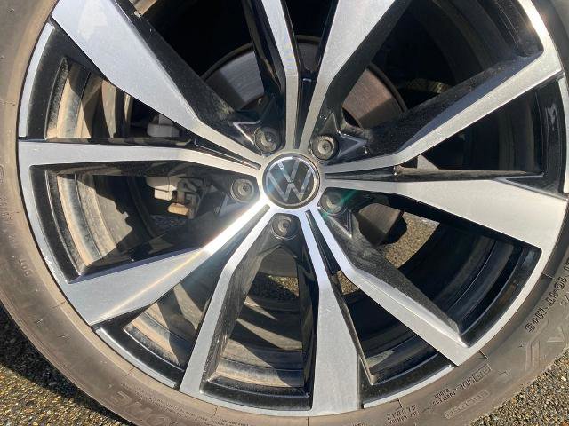 Used 2024 Volkswagen Atlas SEL Premium R-Line image 13